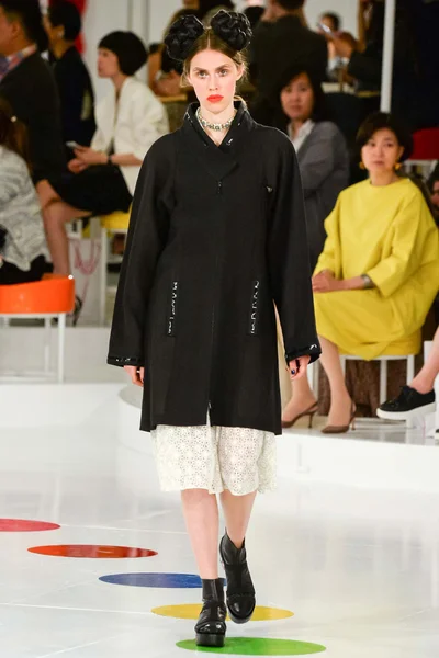 Look 65